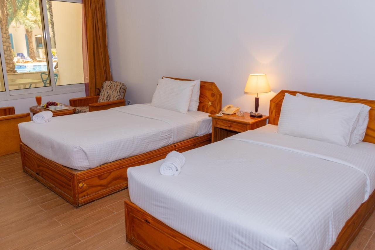 Fujairah Hotel & Resort Екстериор снимка
