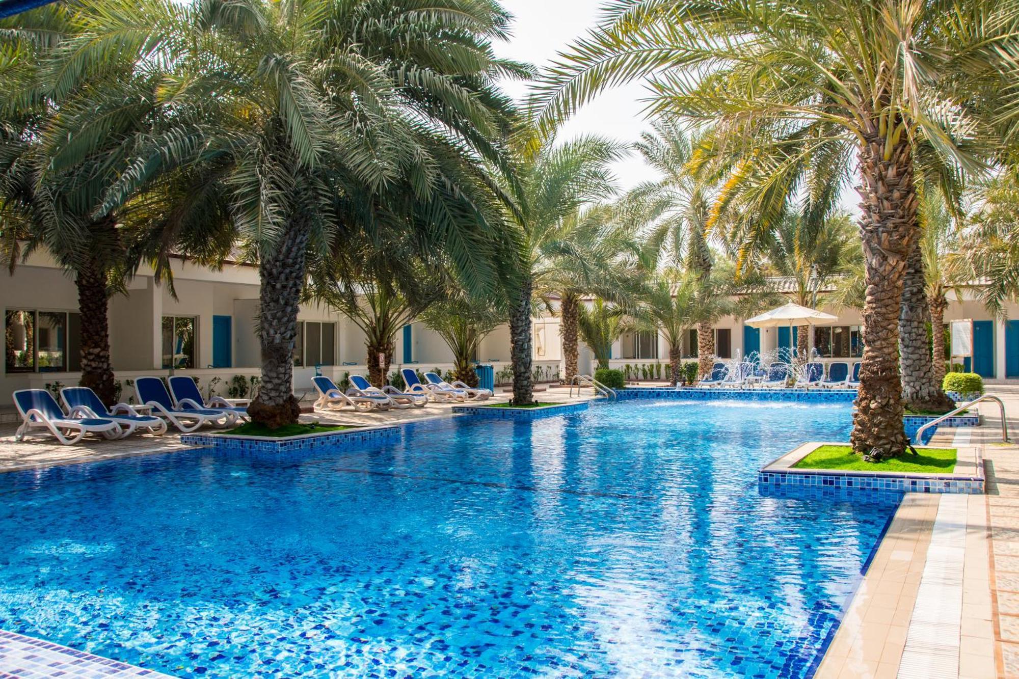 Fujairah Hotel & Resort Екстериор снимка