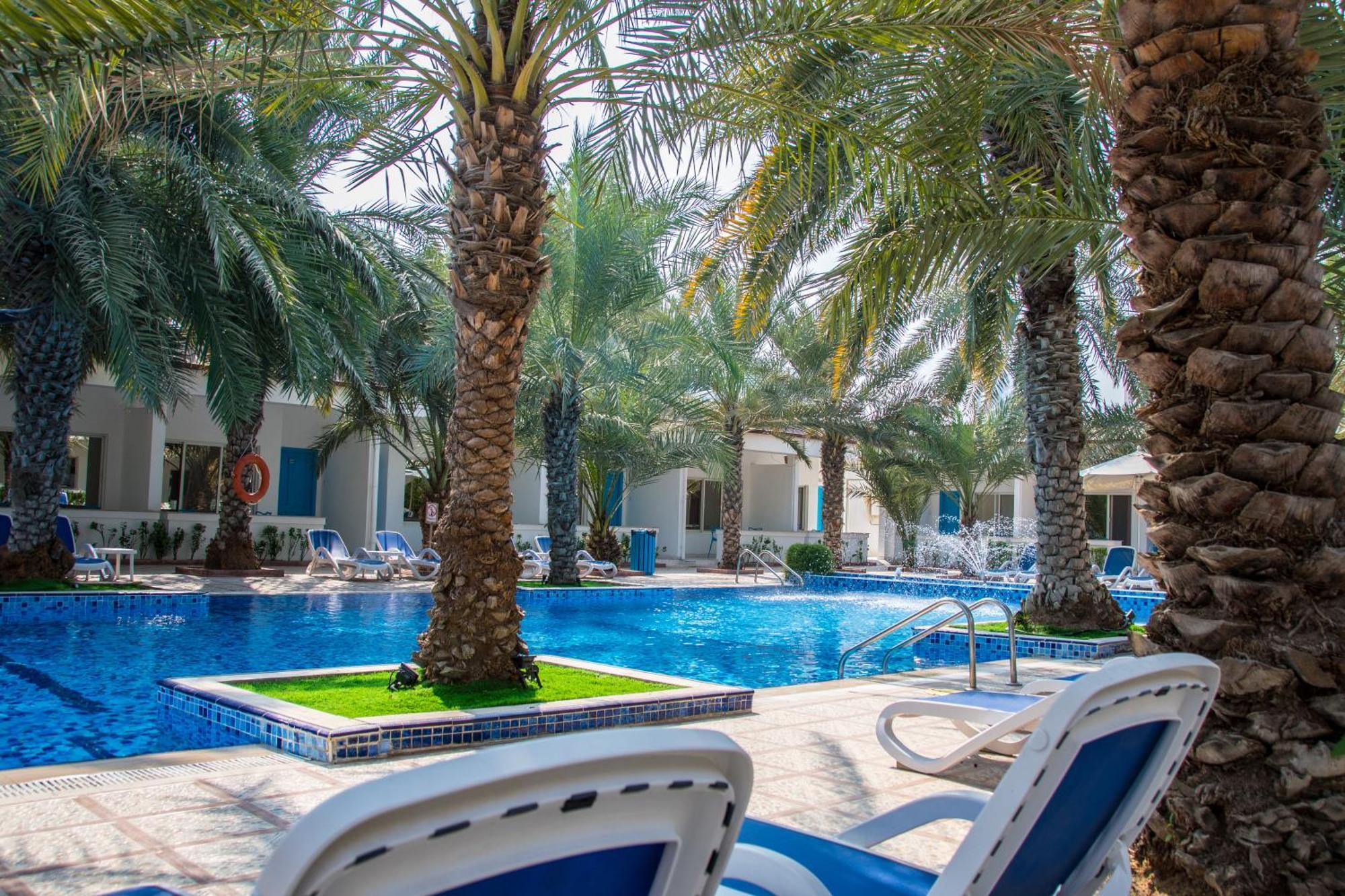 Fujairah Hotel & Resort Екстериор снимка